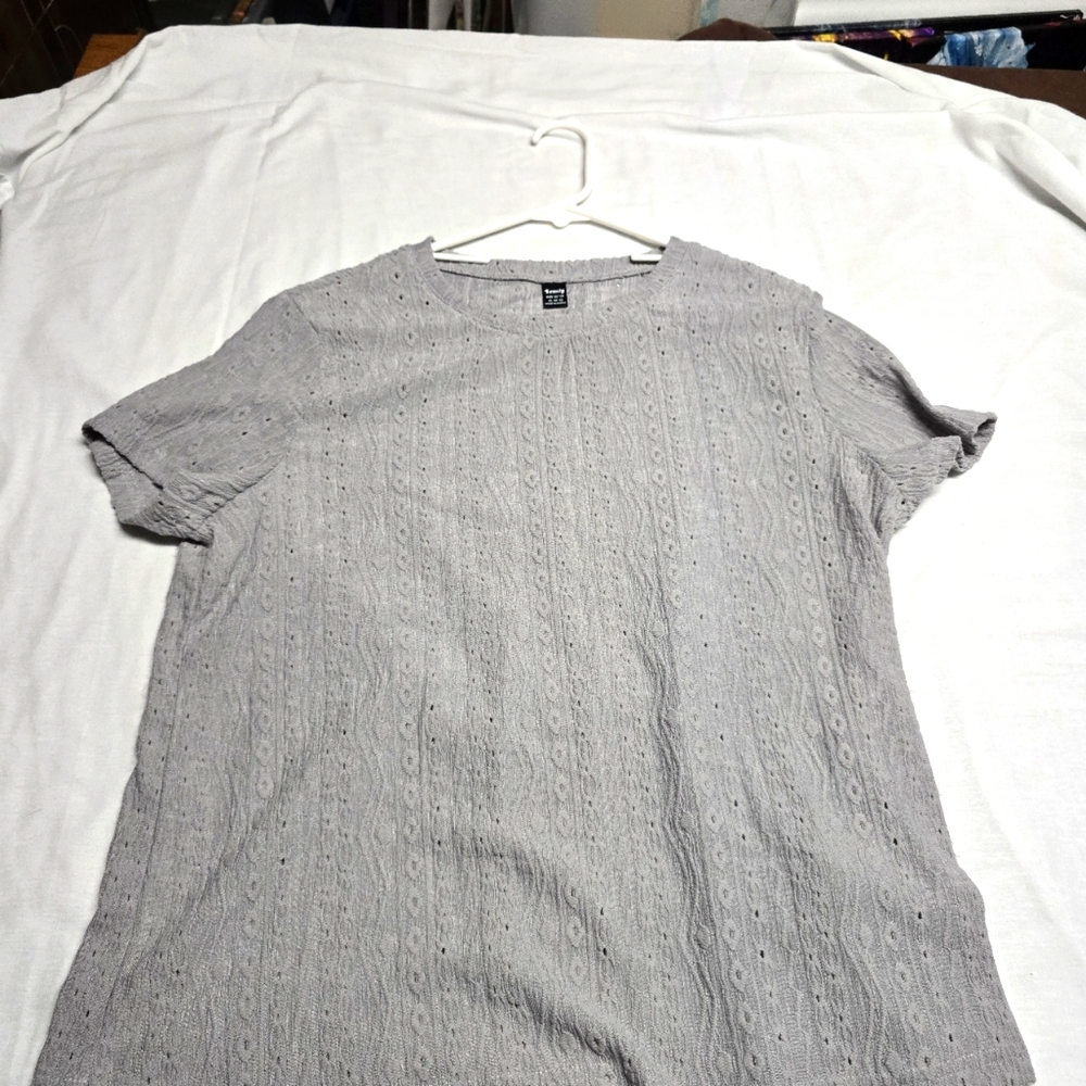 CASUAL TOP - Picture 3 of 3